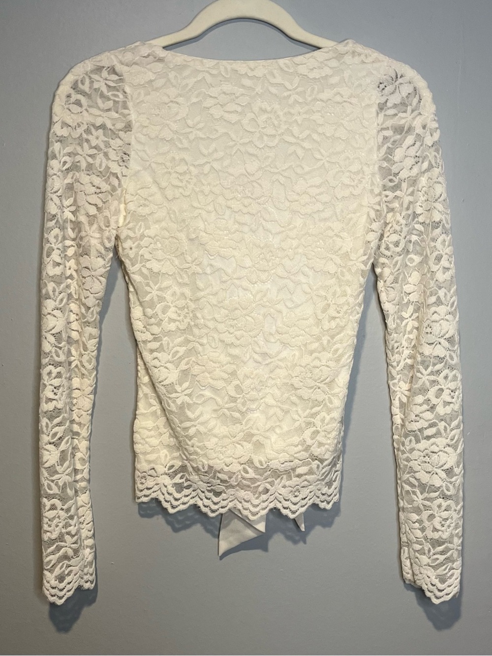 Francesca’s Elena Floral Lace Bow Back Top Cream Sz Small NWT MSRP $44